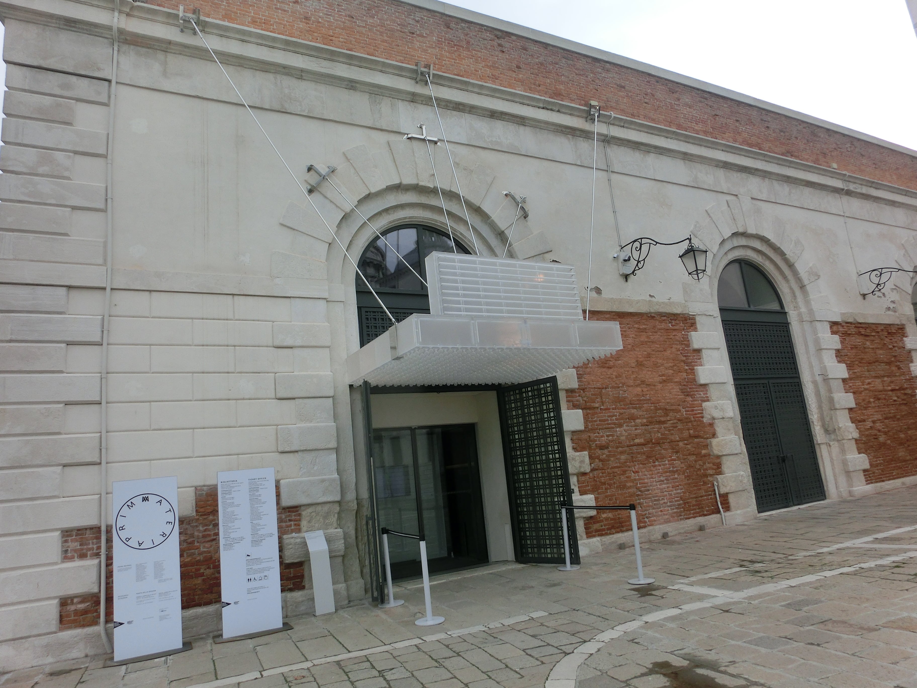 新名所☆Punta della Dogana（プンタ・デッラ・ドガーナ